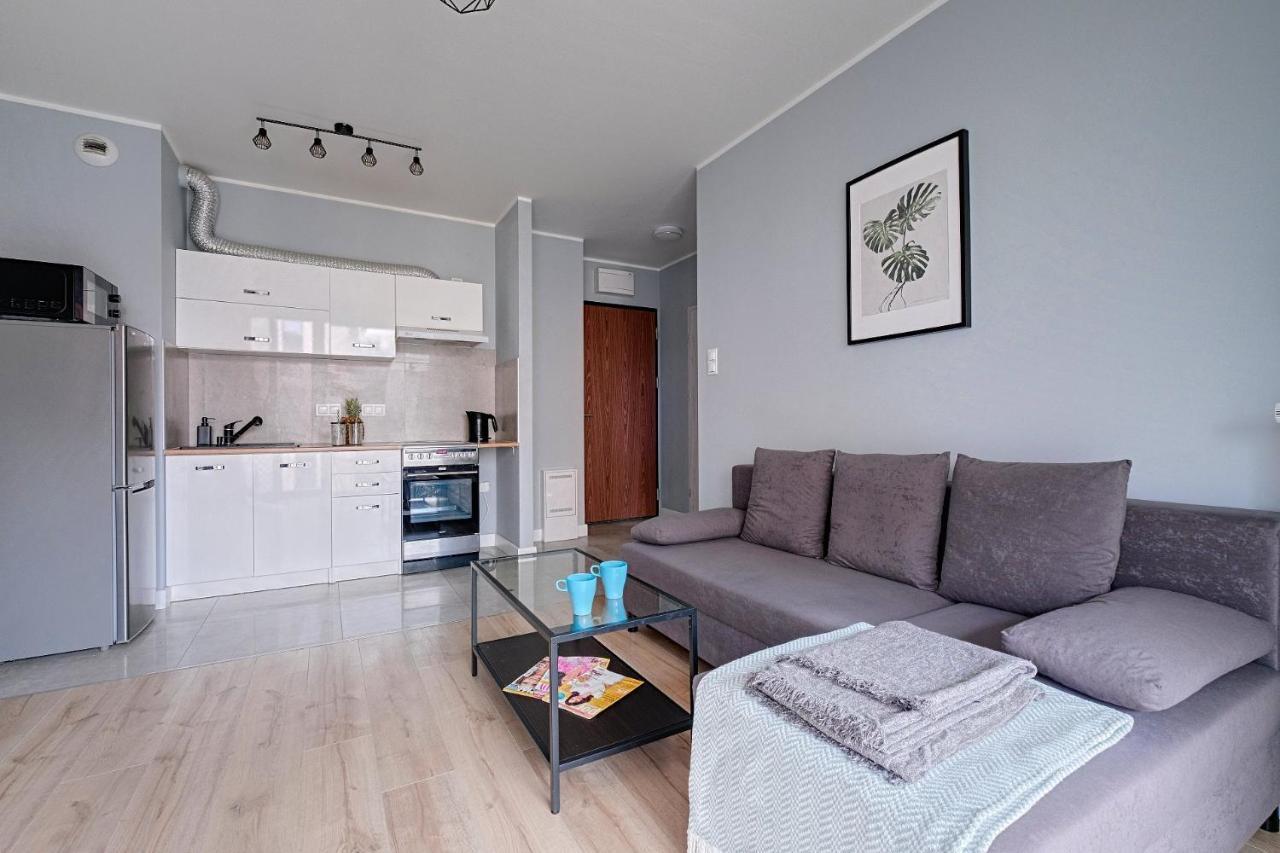 2Br Apt Strzelecka 24 With Balcony Lägenhet Warszawa Exteriör bild