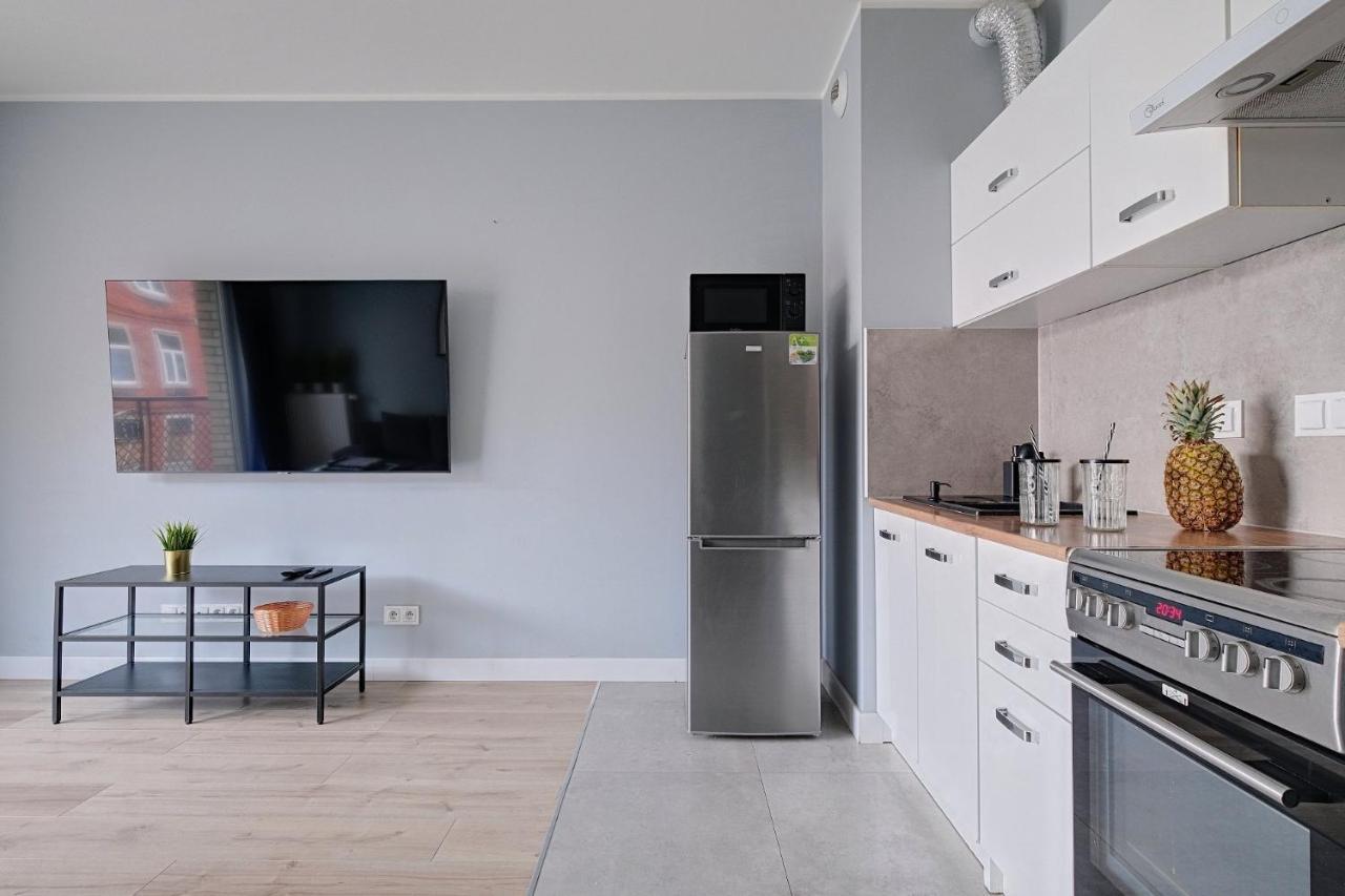 2Br Apt Strzelecka 24 With Balcony Lägenhet Warszawa Exteriör bild