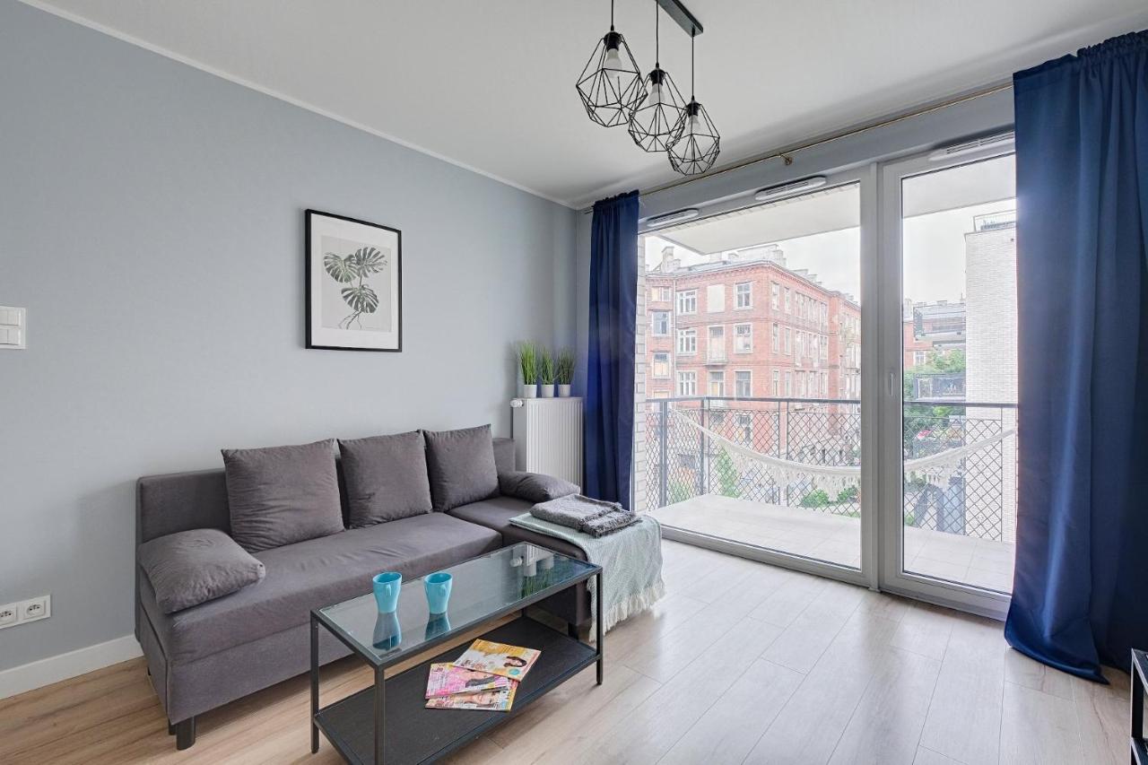 2Br Apt Strzelecka 24 With Balcony Lägenhet Warszawa Exteriör bild